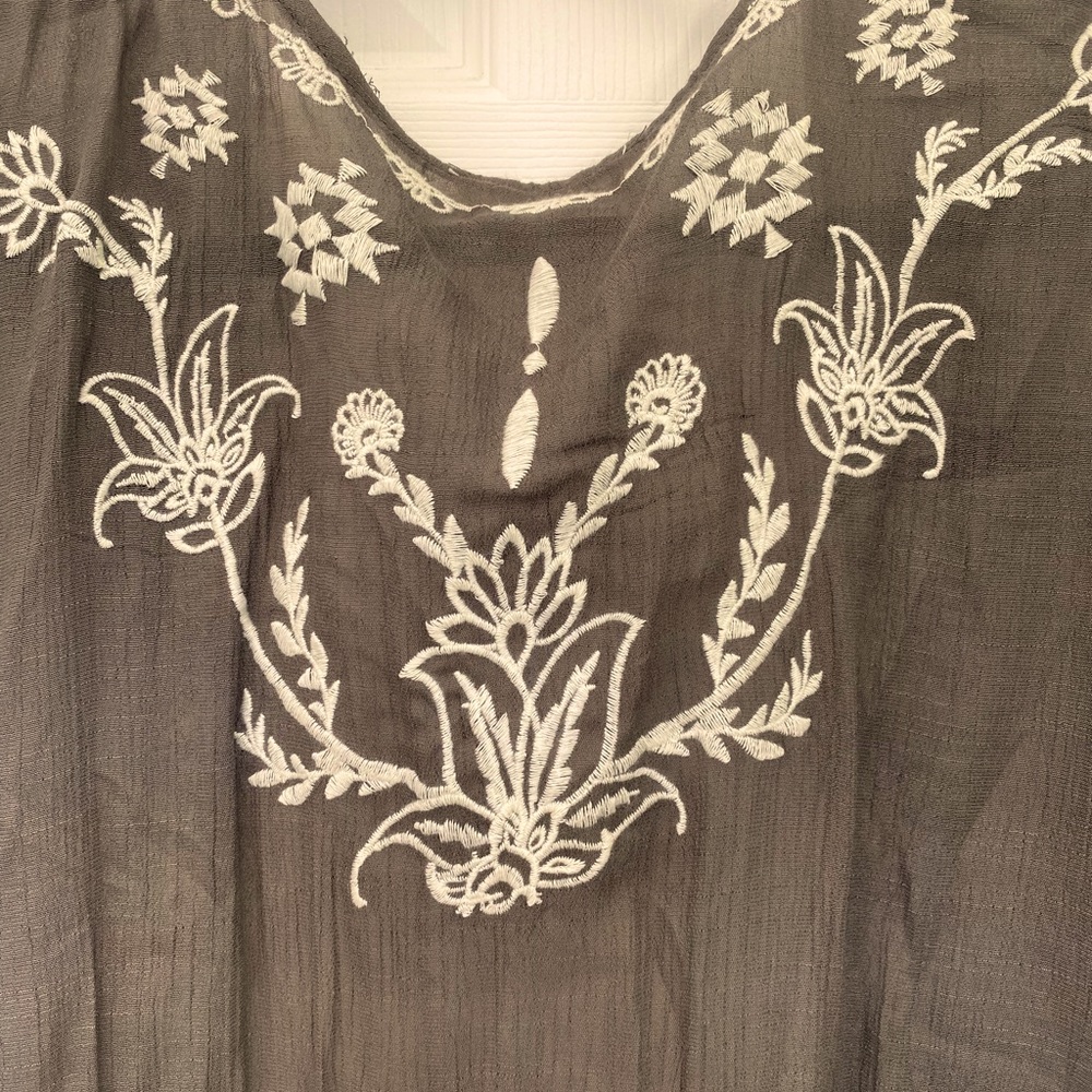 Full tilt lace embroidery cardigan swim cover olive and cream - Picture 3 of 5